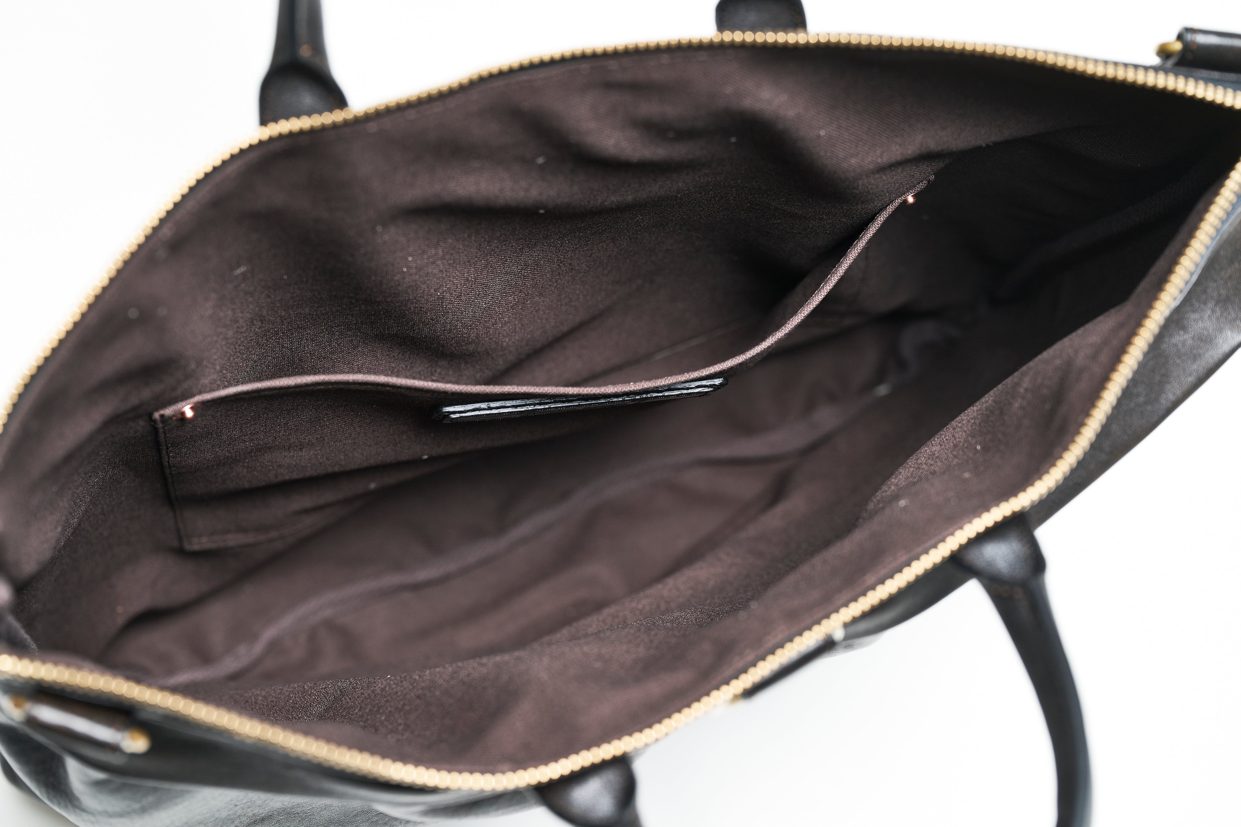 池田工芸 × Lightning 純国産「茶芯」ホースハイド T-Core Leather Lover Helmet Bag【公式オンライン限定】