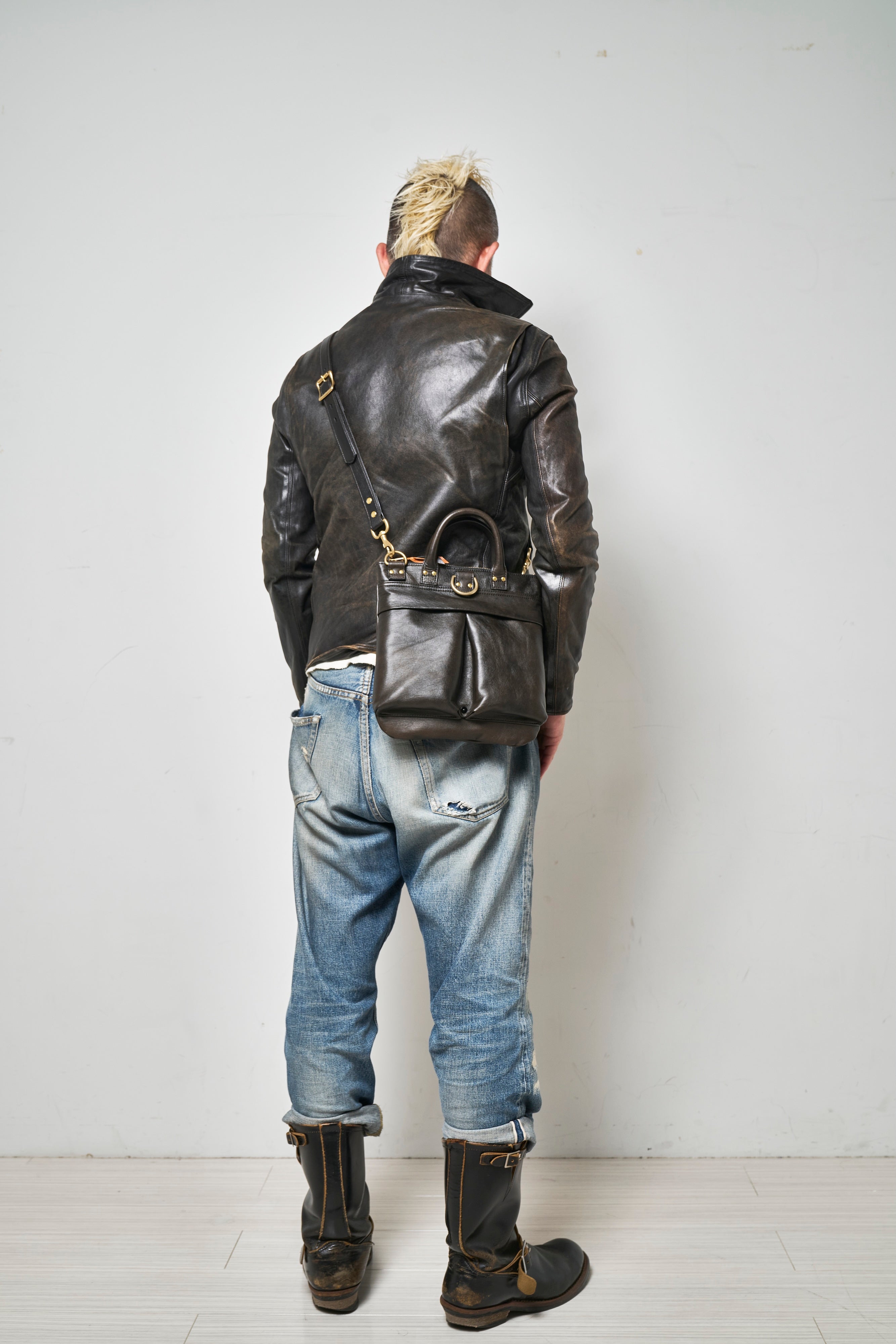 池田工芸 × Lightning 純国産「茶芯」ホースハイド T-Core Leather Lover Minimet Bag【公式オンライン限定】