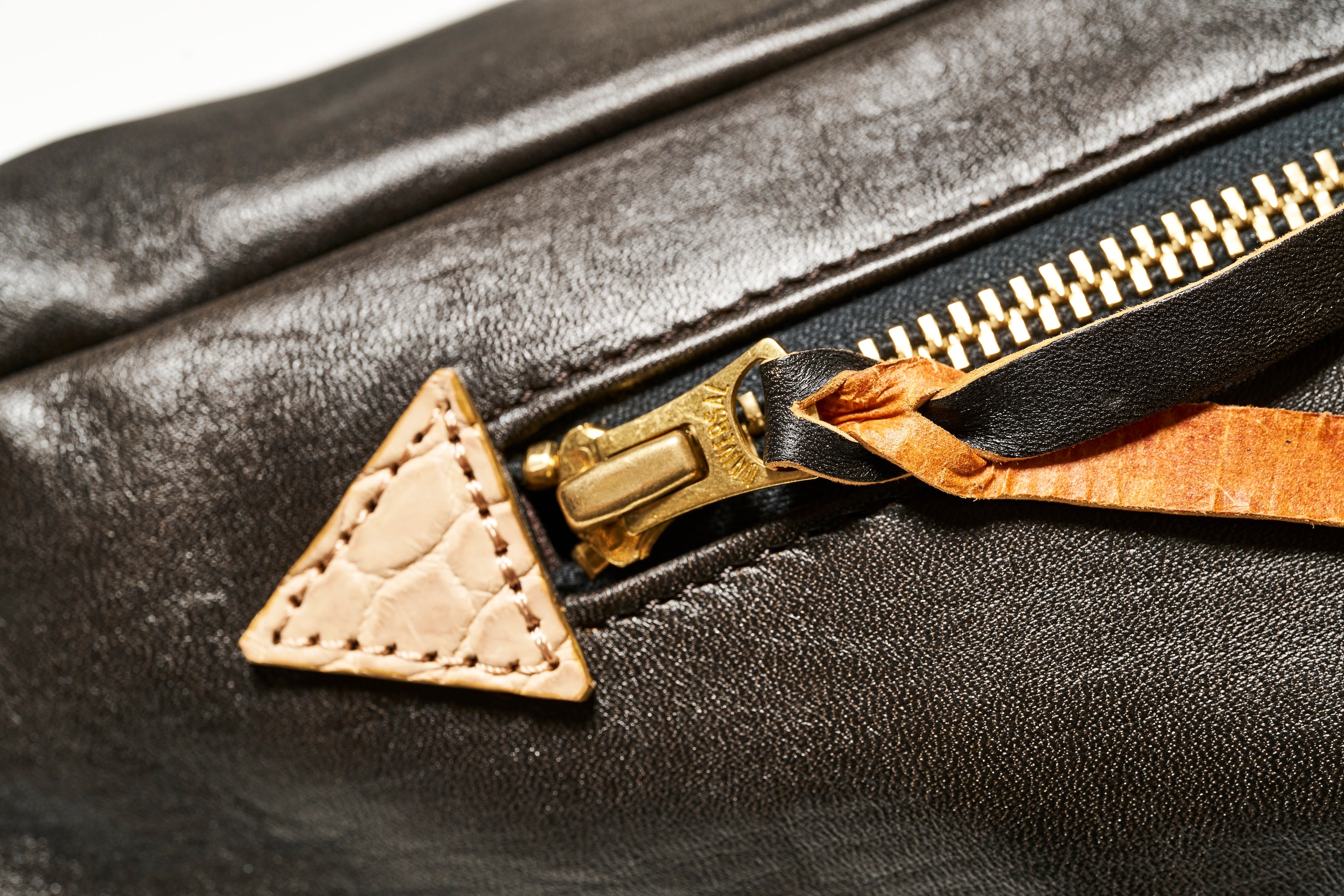 池田工芸 × Lightning 純国産「茶芯」ホースハイド バディバッグ【公式オンライン限定】【8月24日頃出荷】