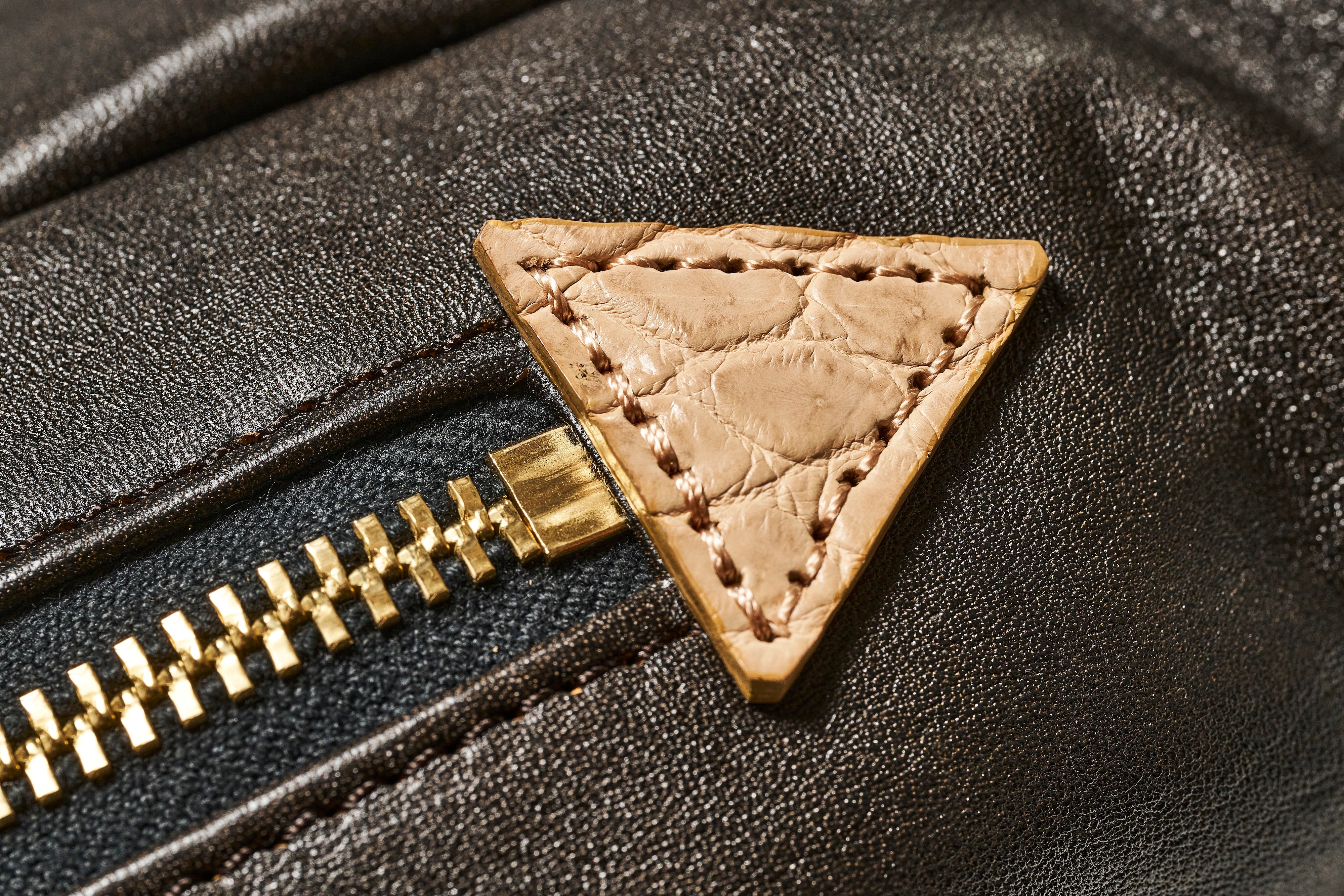 池田工芸 × Lightning 純国産「茶芯」ホースハイド バディバッグ【公式オンライン限定】