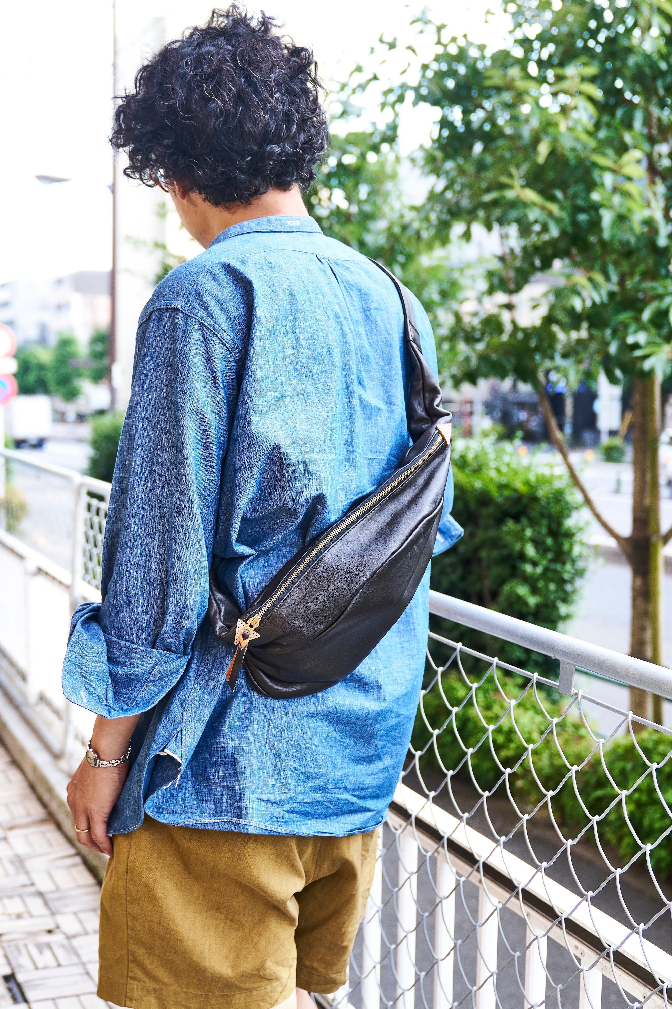 池田工芸 × Lightning 純国産「茶芯」ホースハイド バディバッグ【公式オンライン限定】