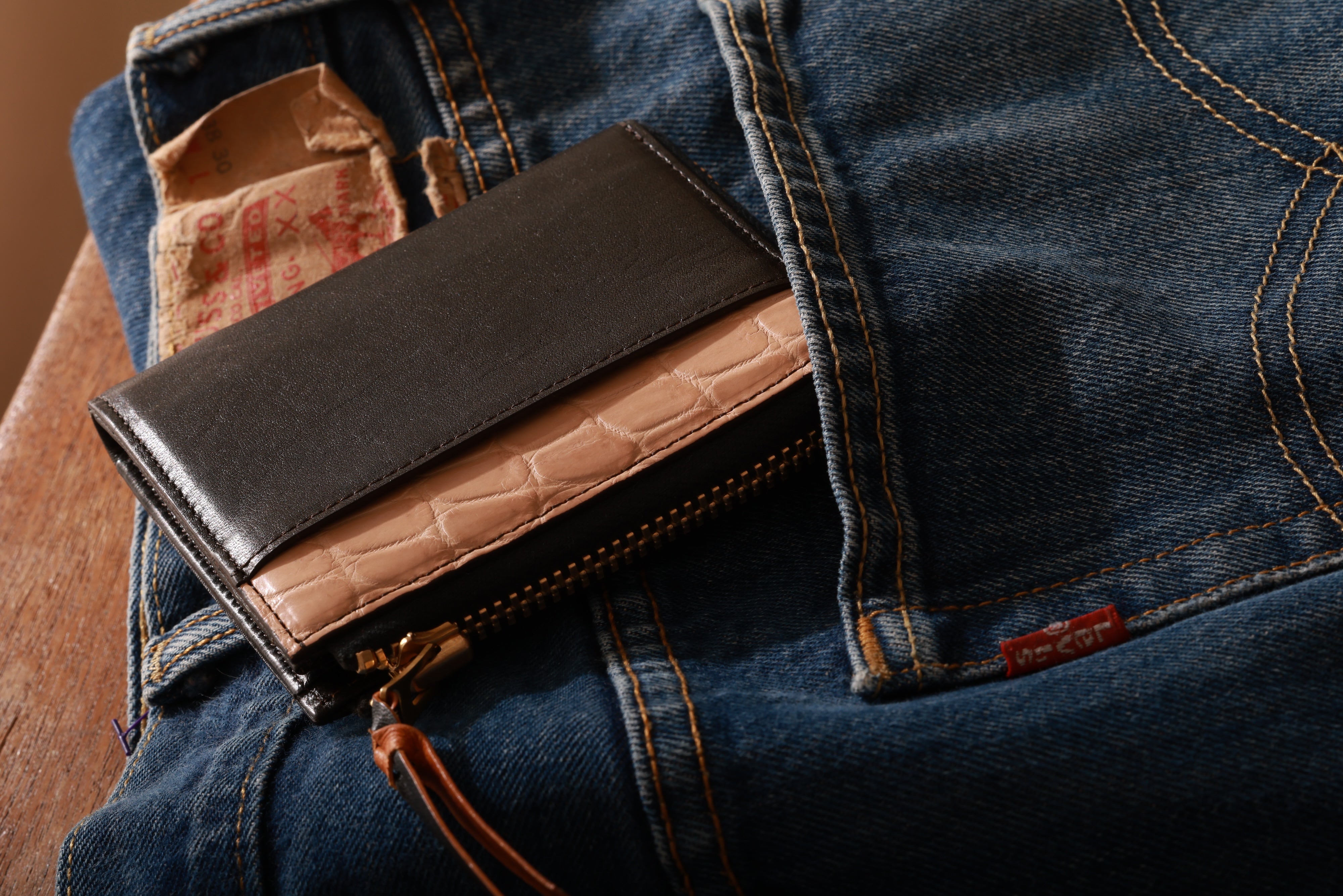 池田工芸 × Lightning 純国産「茶芯」ホースハイド×「ヌメ」クロコダイル L字ファスナー財布 T-Core Leather Lover wallet【公式オンライン限定】