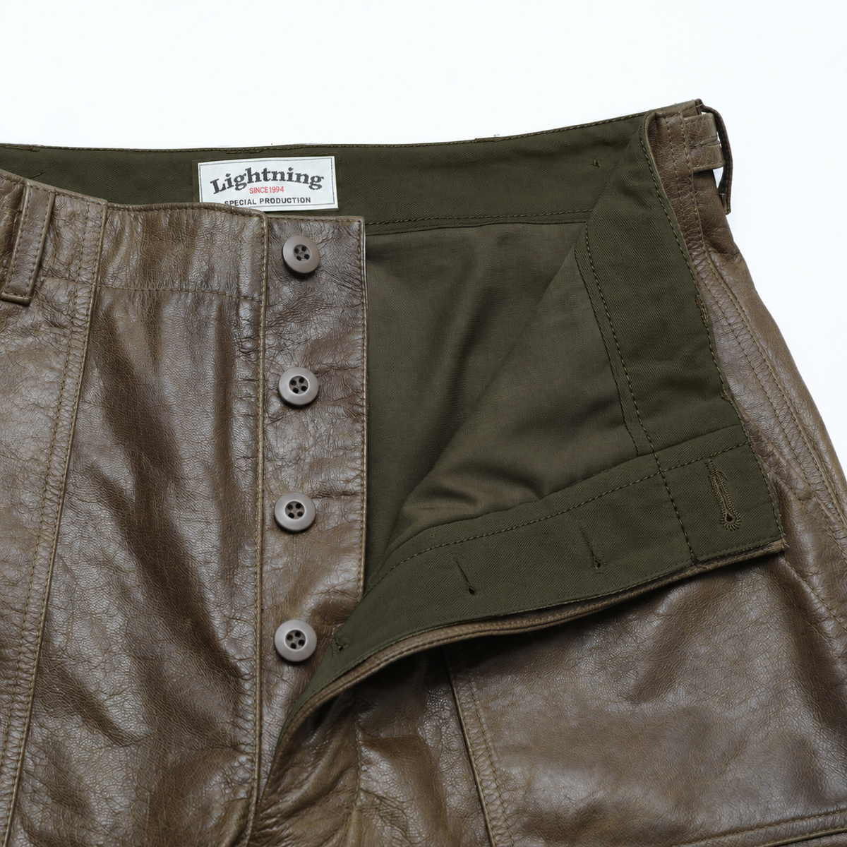 【投票抽選販売】 別注 Lightning×YUKA EDITION 革で仕立てる軍パン界永遠のスタンダード 誰も見たことのない、羊革のベイカーパンツ「シープスキンベイカー」【2027年2月15日頃出荷】