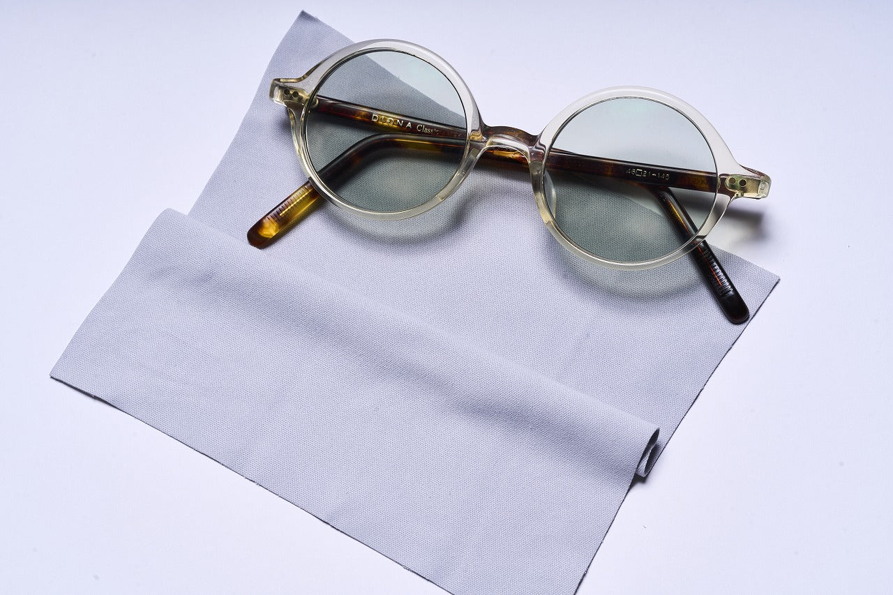 Lightning 眼鏡曇り止めクロス & DIGNA Classic × Lightning 眼鏡ケース