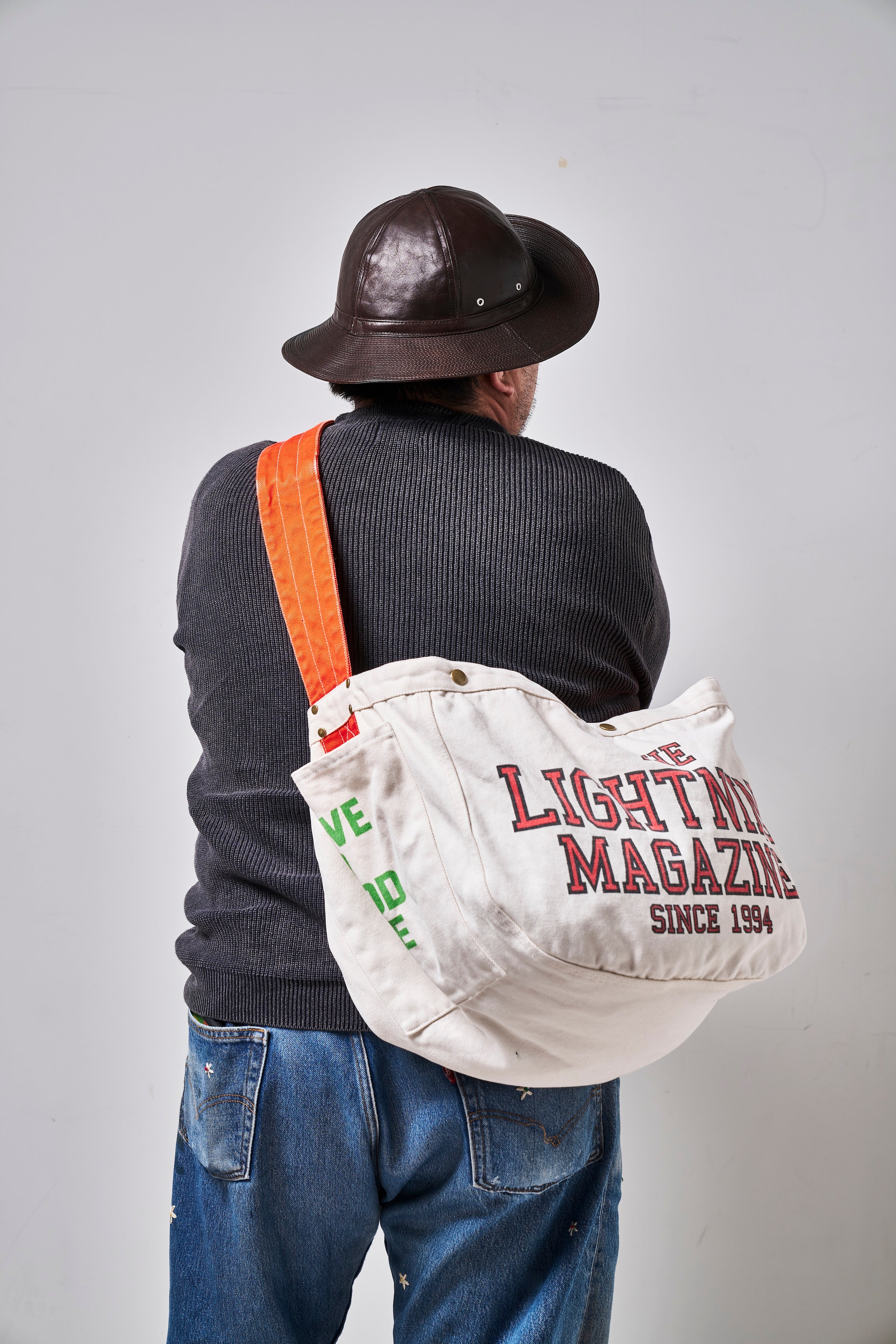 【4/2配信で紹介】Lightning × California Sportswear ニュースペーパーバッグ 2トーン