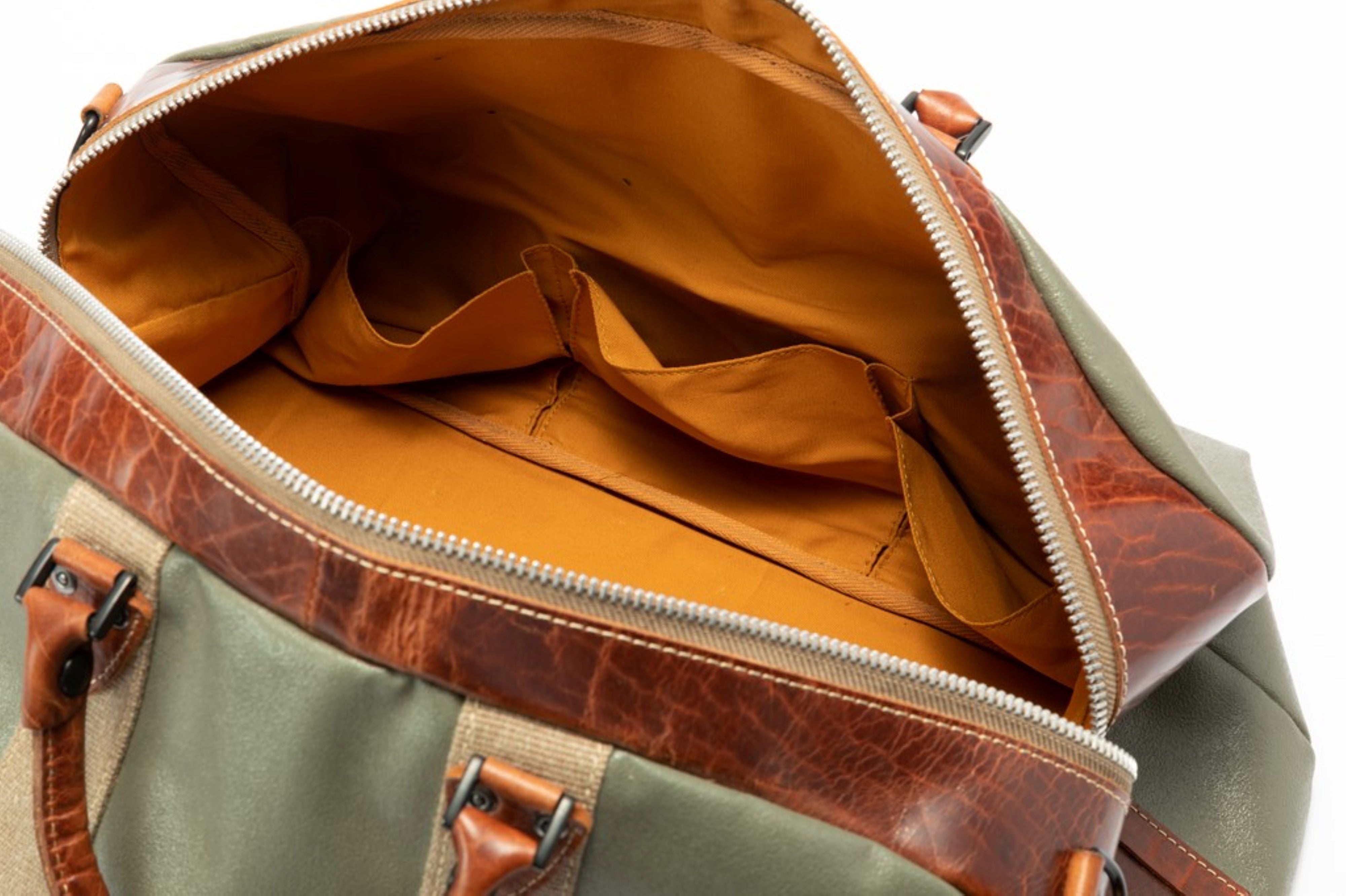 KIGO Aviator's Bag OD Sample