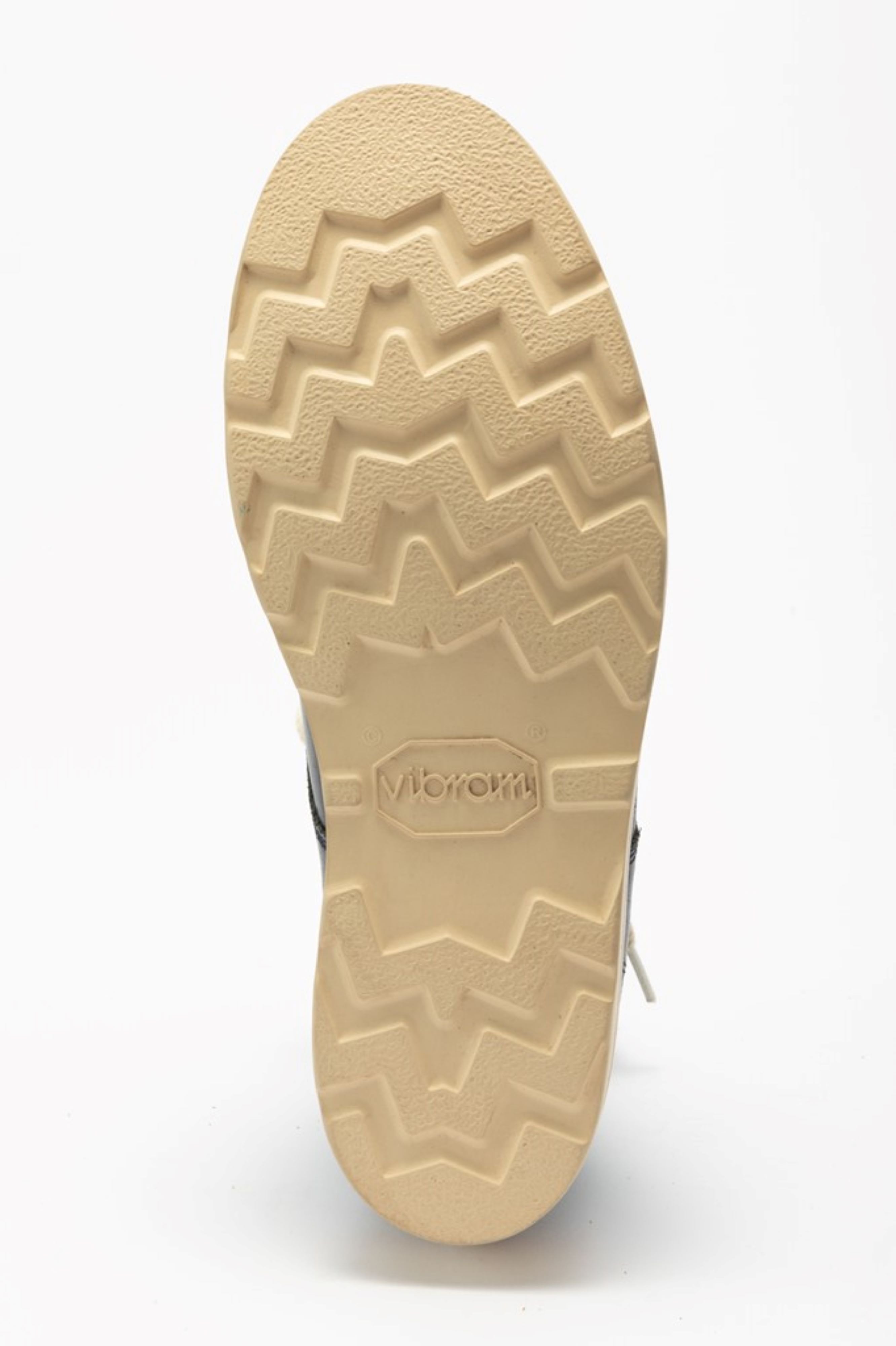 KIGO Mockup Boots Sample