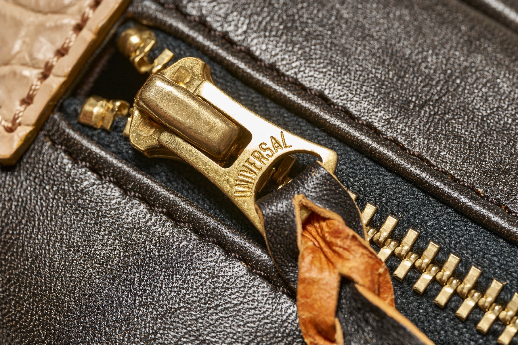 池田工芸 × Lightning 純国産「茶芯」ホースハイド バディバッグ【公式オンライン限定】【9月4日頃出荷】