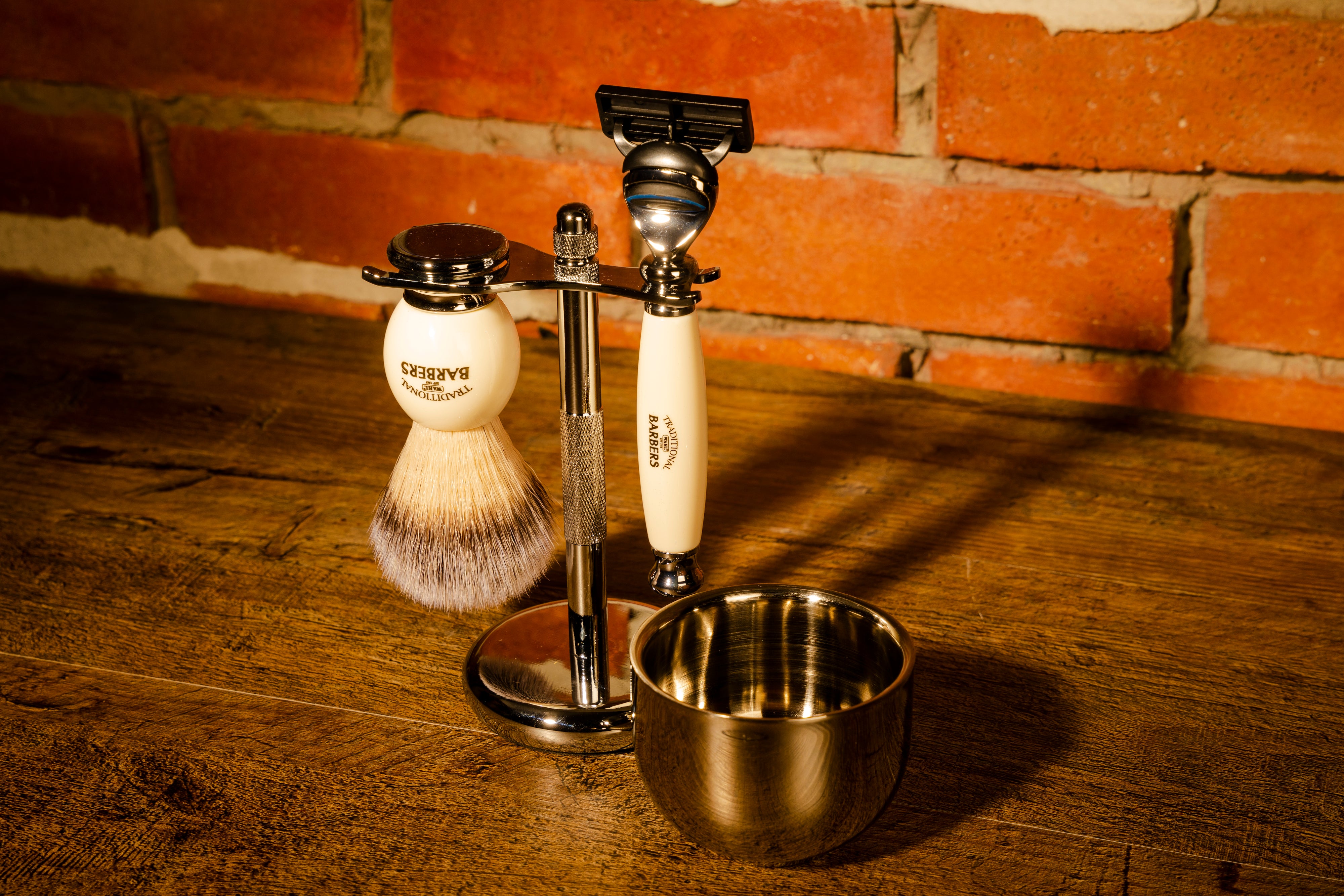 WAHL / Traditional Barberシリーズ シェービングセット(White)