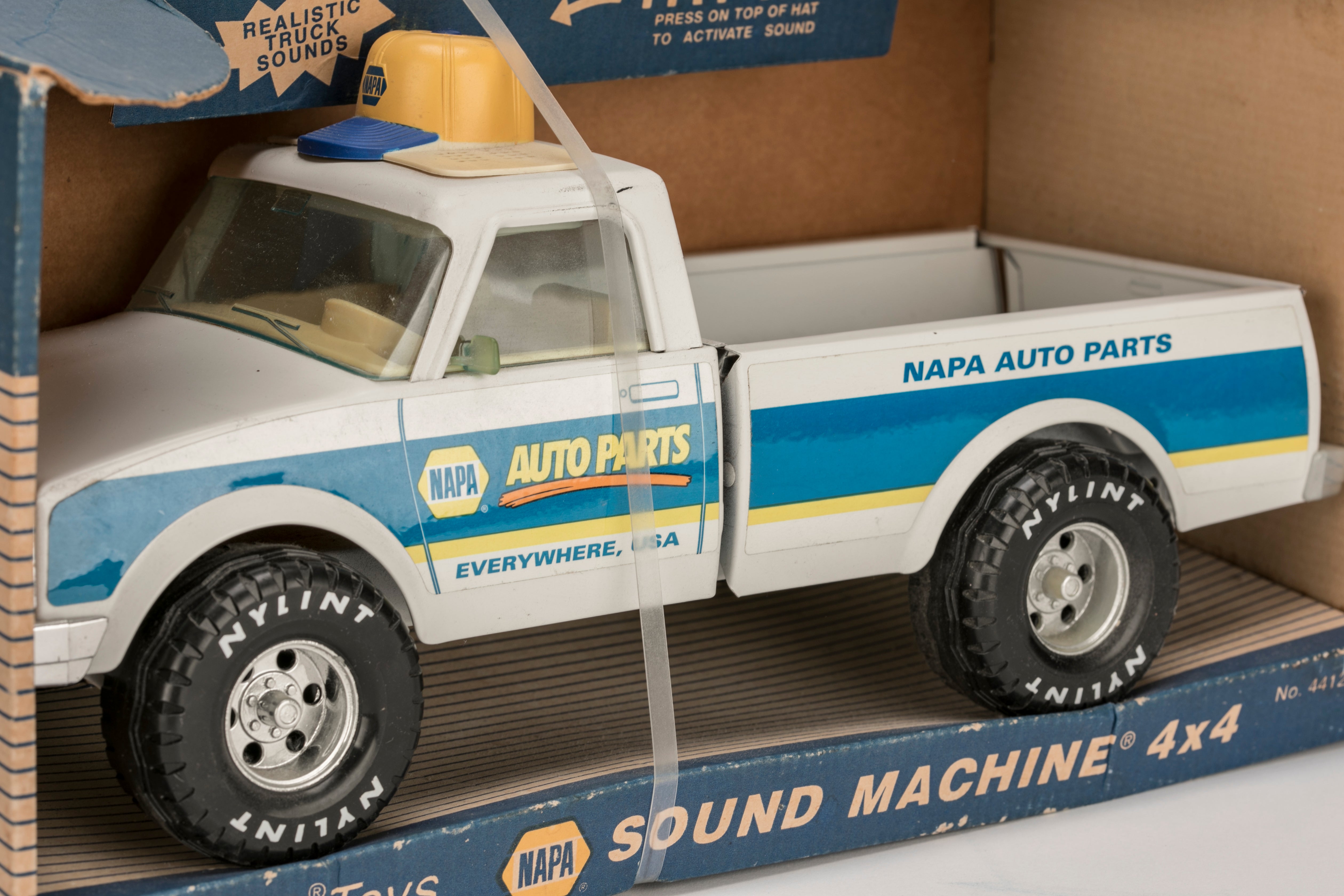 Nylint Toys NAPA SOUND MACHINE 4X4