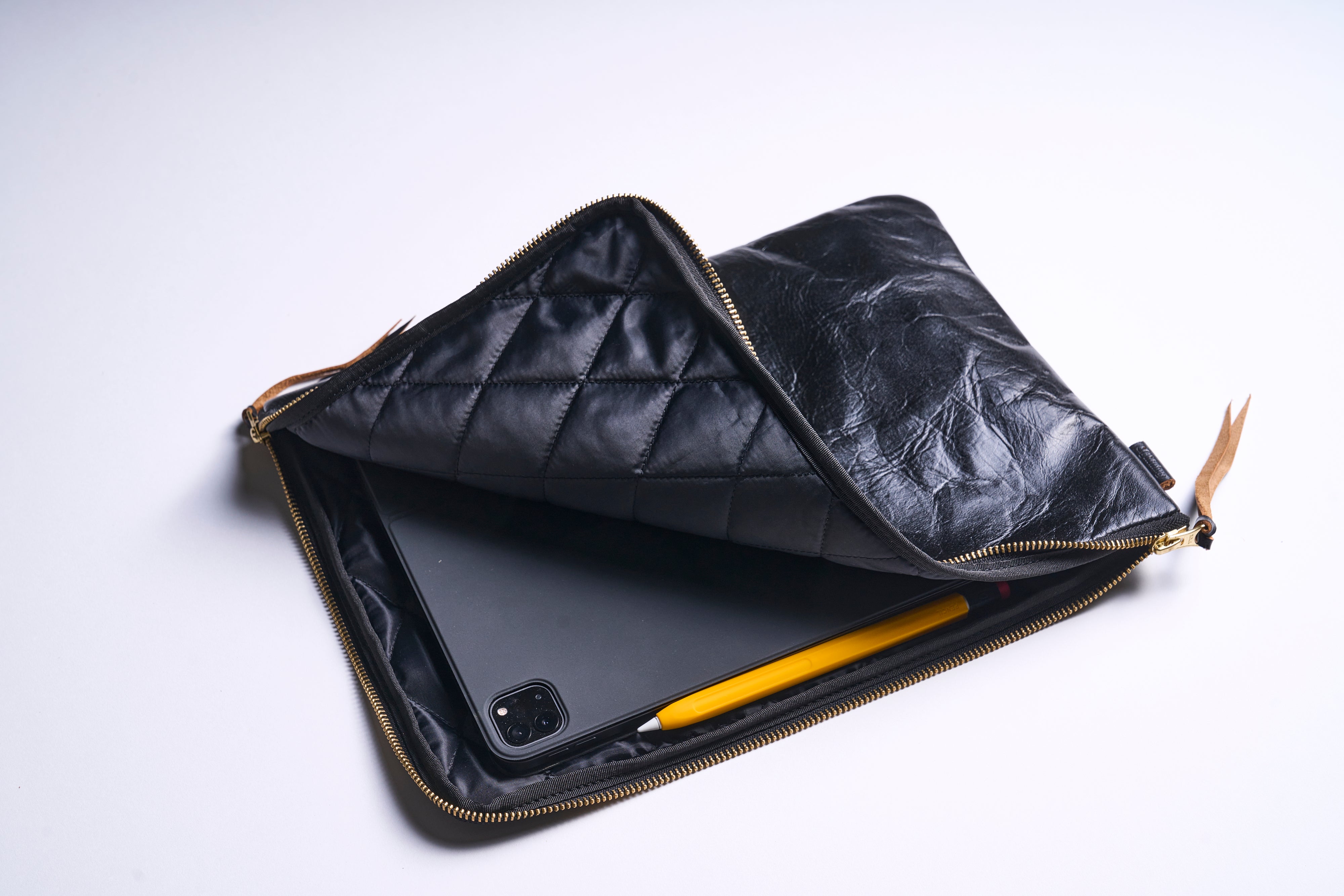 Lightning Leather Lover PC Case / Pouch