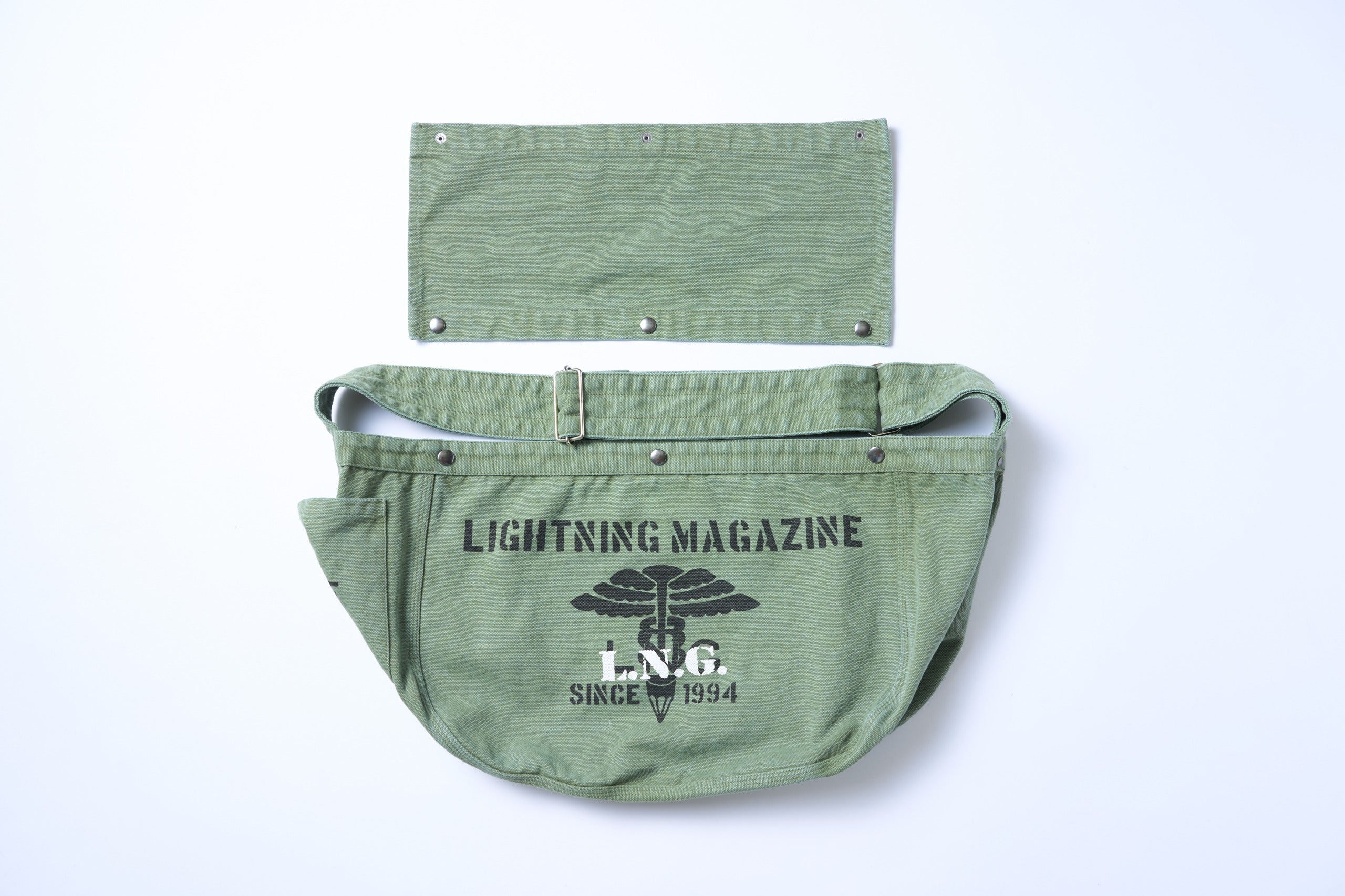 California Sportswear × Lightning ニュースペーパーバッグ（Military）