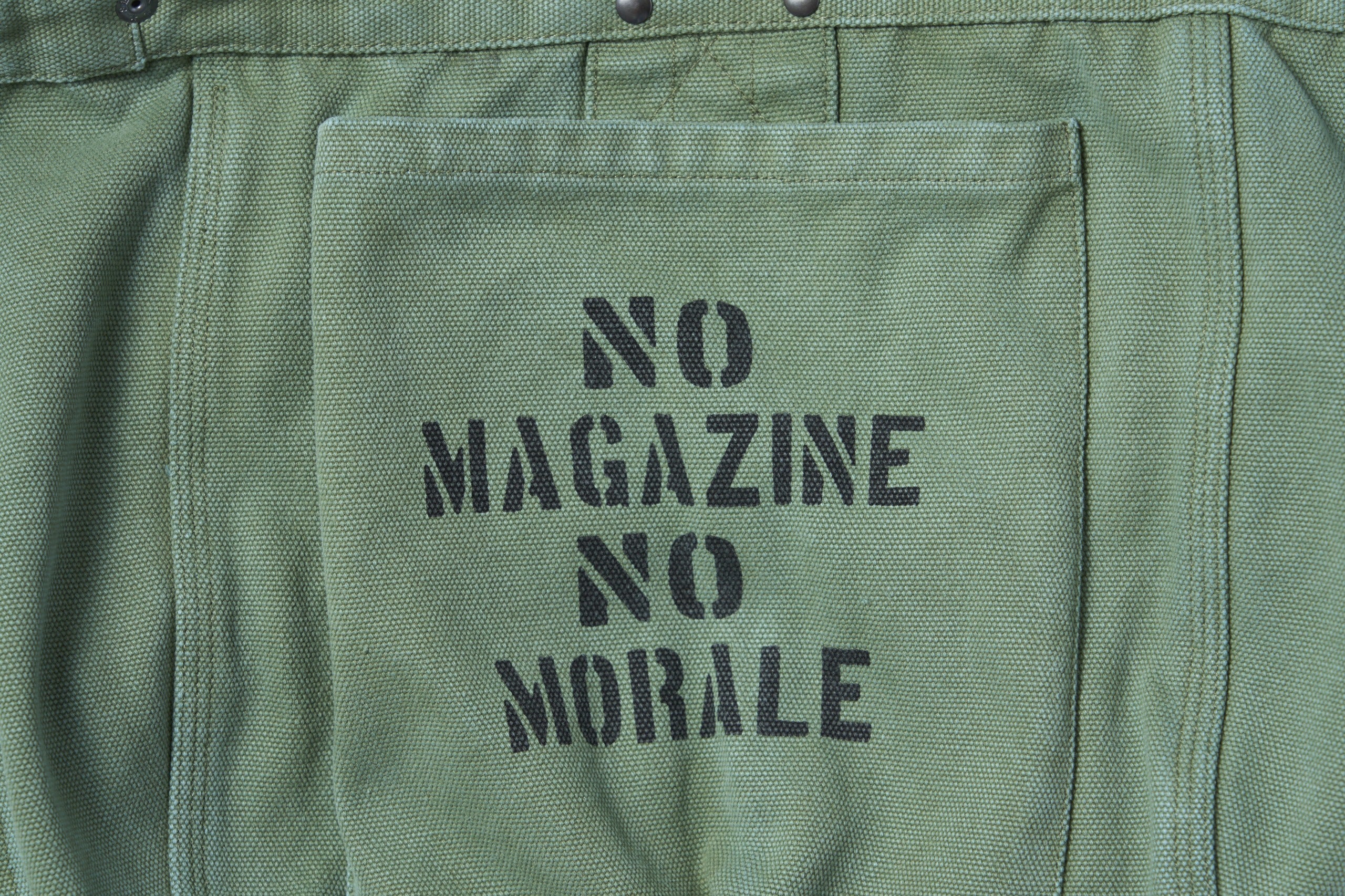 California Sportswear × Lightning ニュースペーパーバッグ（Military）
