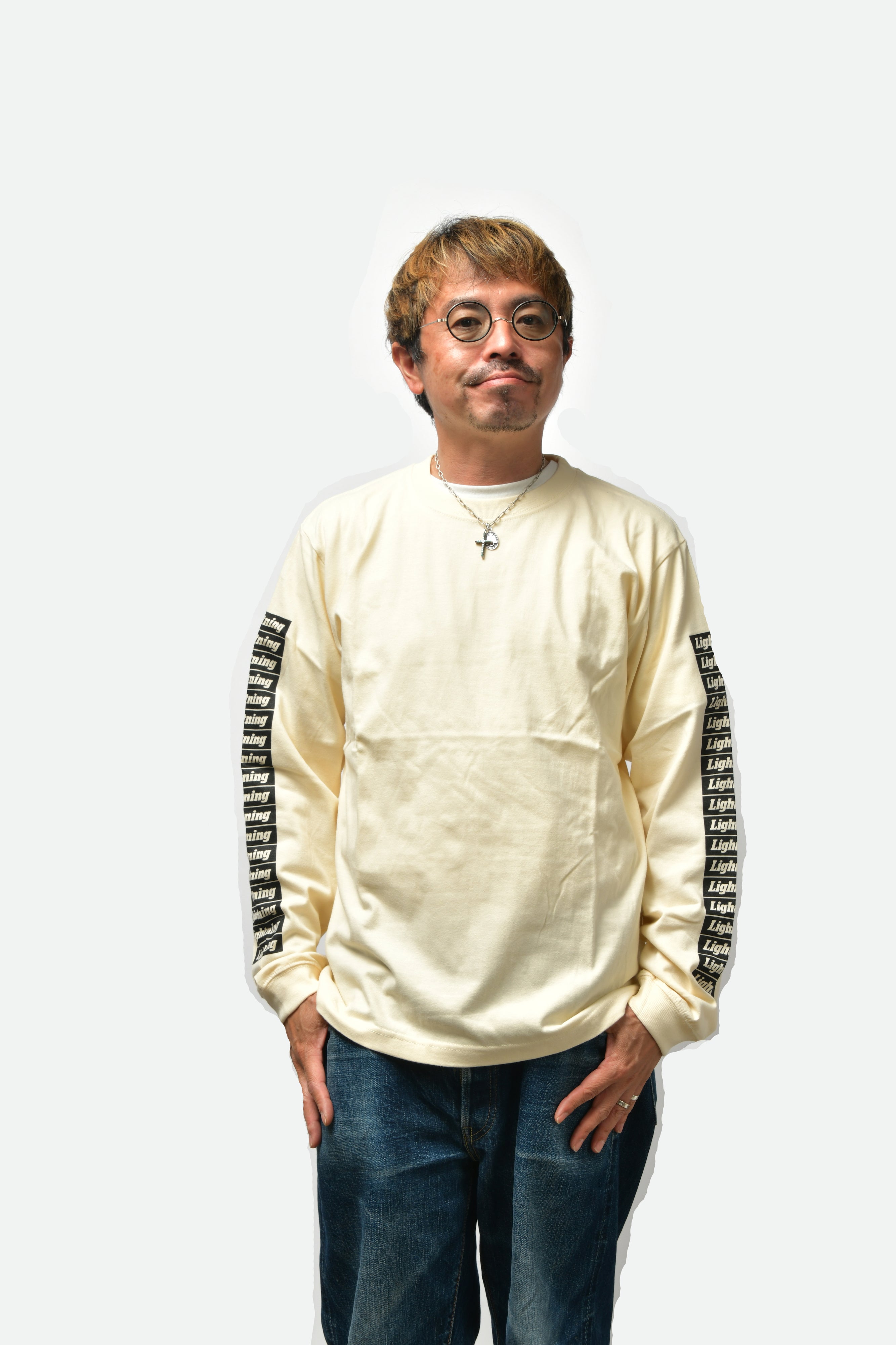 Lightningストロボロゴ 5.6 オンス ロングスリーブTシャツ