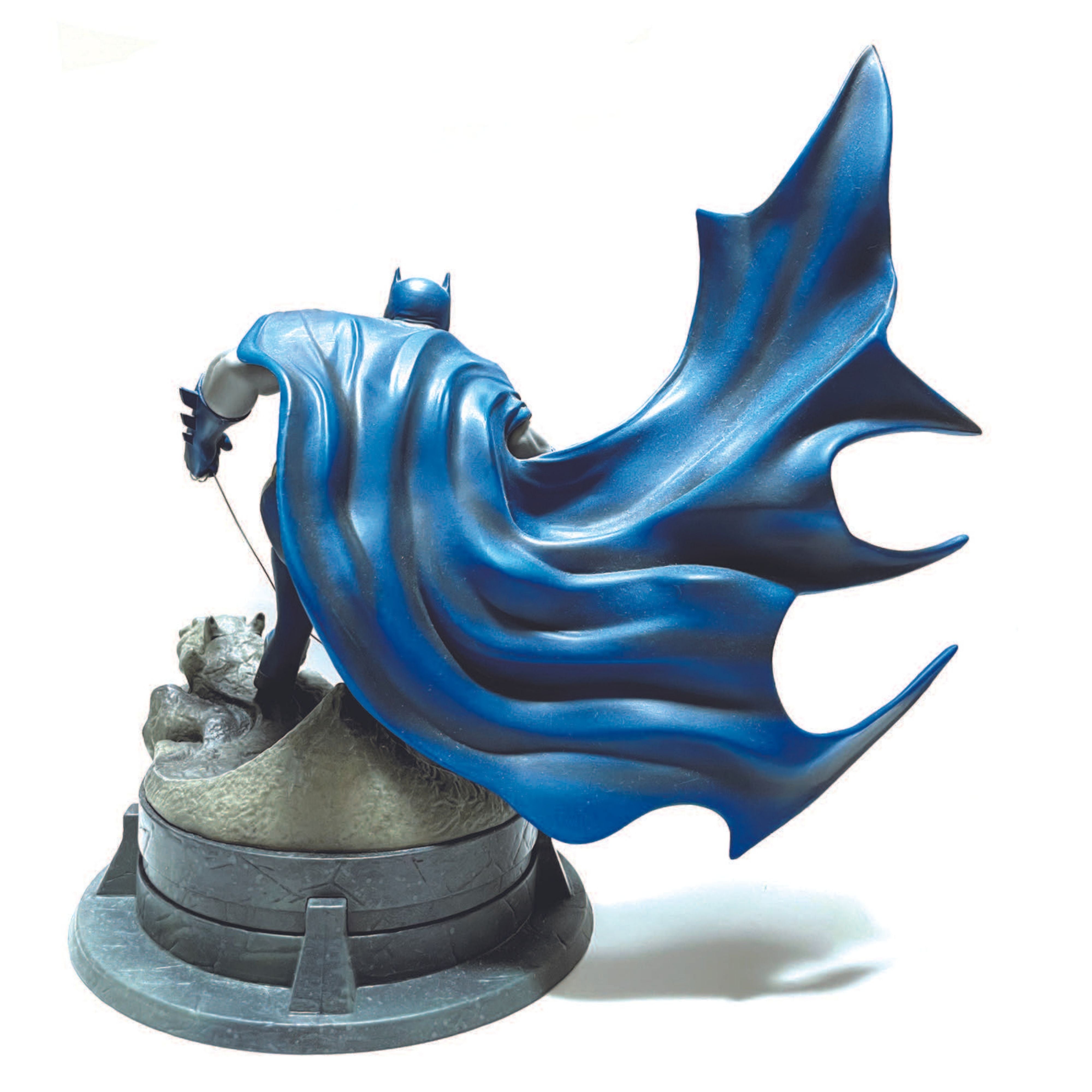 #14 Batman Dark Knight Returns by Jim Lee Statue Only at GameStop