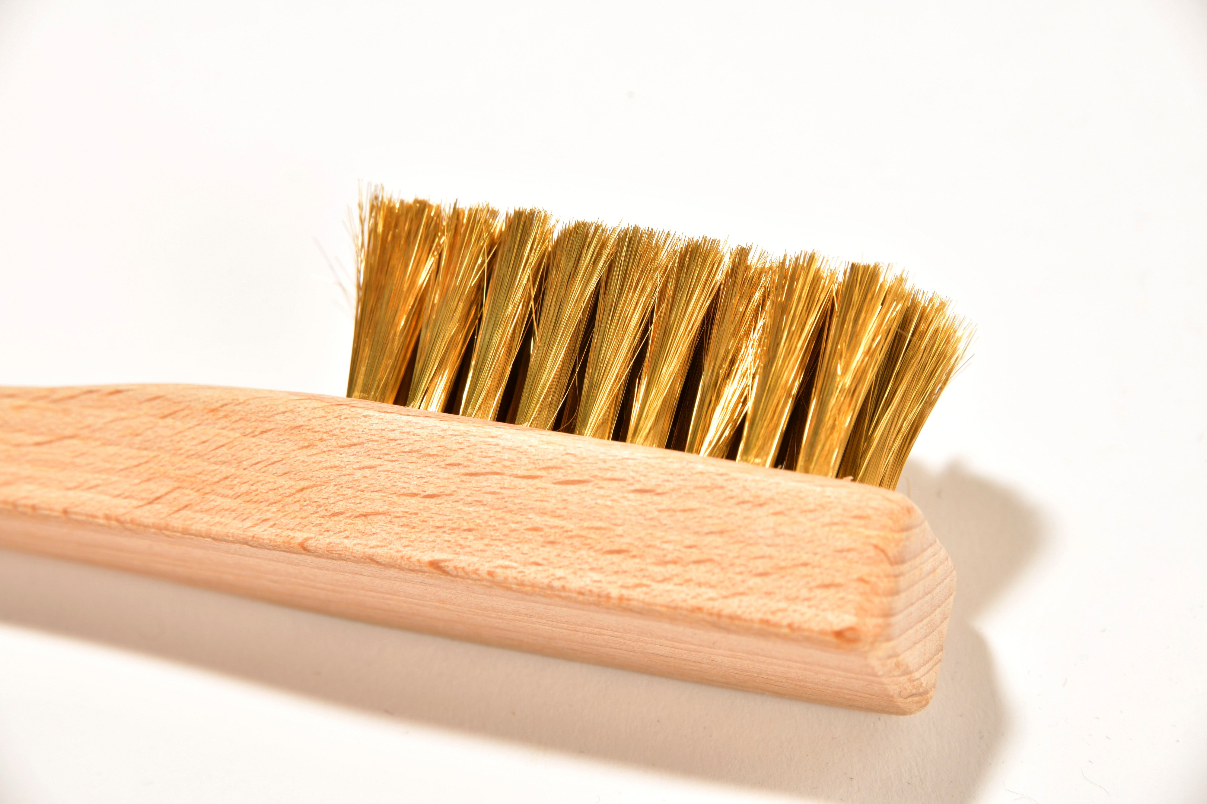 BRIGA SUEDE BRUSH